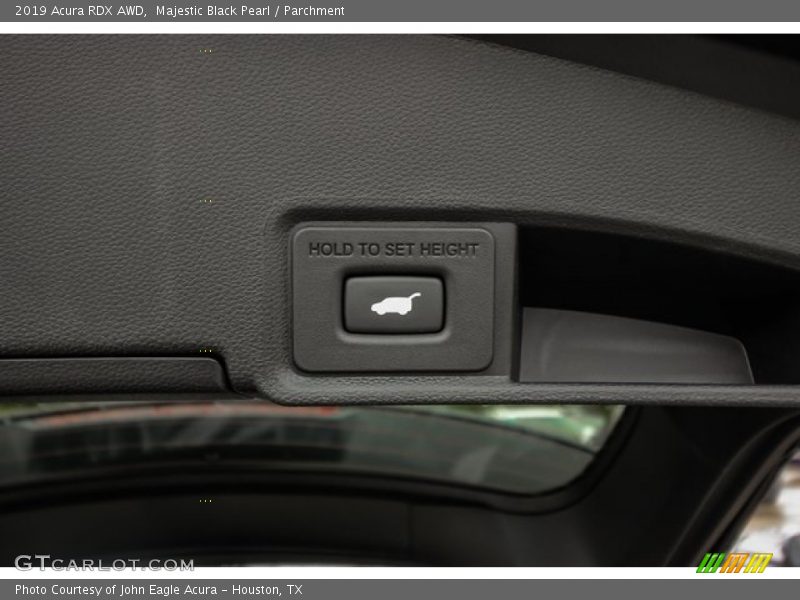 Majestic Black Pearl / Parchment 2019 Acura RDX AWD