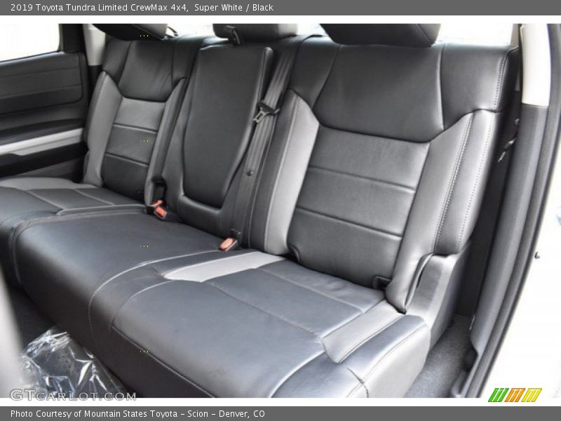 Super White / Black 2019 Toyota Tundra Limited CrewMax 4x4