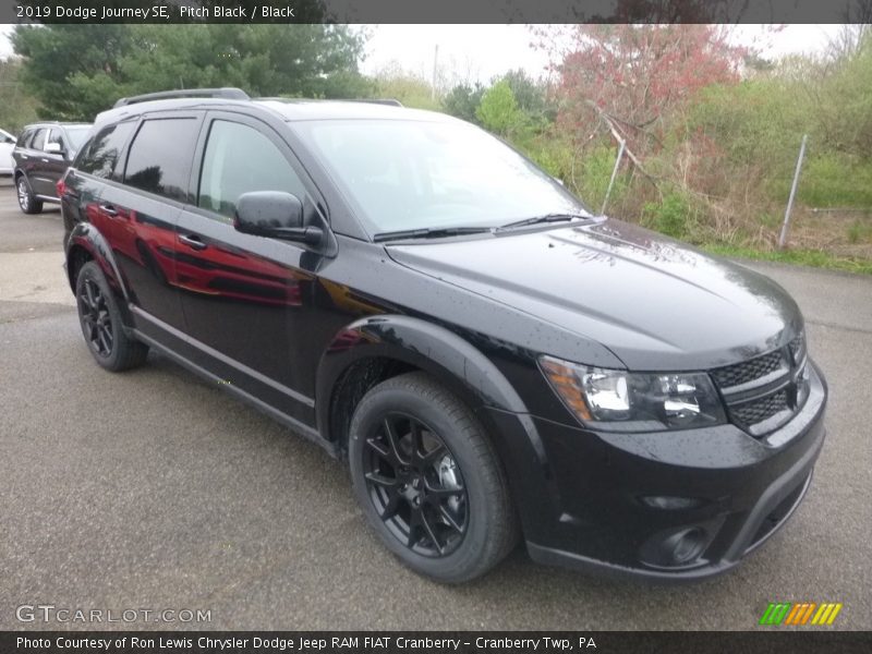 Pitch Black / Black 2019 Dodge Journey SE