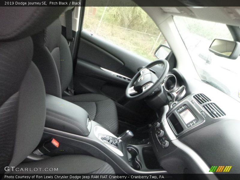 Pitch Black / Black 2019 Dodge Journey SE