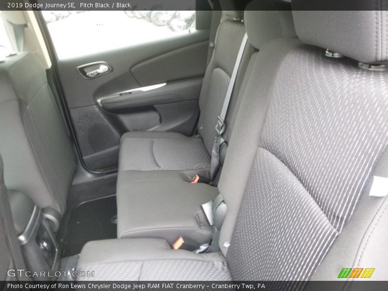 Pitch Black / Black 2019 Dodge Journey SE