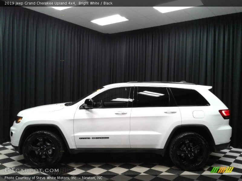 Bright White / Black 2019 Jeep Grand Cherokee Upland 4x4