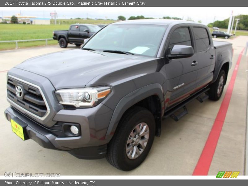 Magnetic Gray Metallic / Cement Gray 2017 Toyota Tacoma SR5 Double Cab