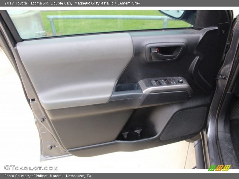 Magnetic Gray Metallic / Cement Gray 2017 Toyota Tacoma SR5 Double Cab