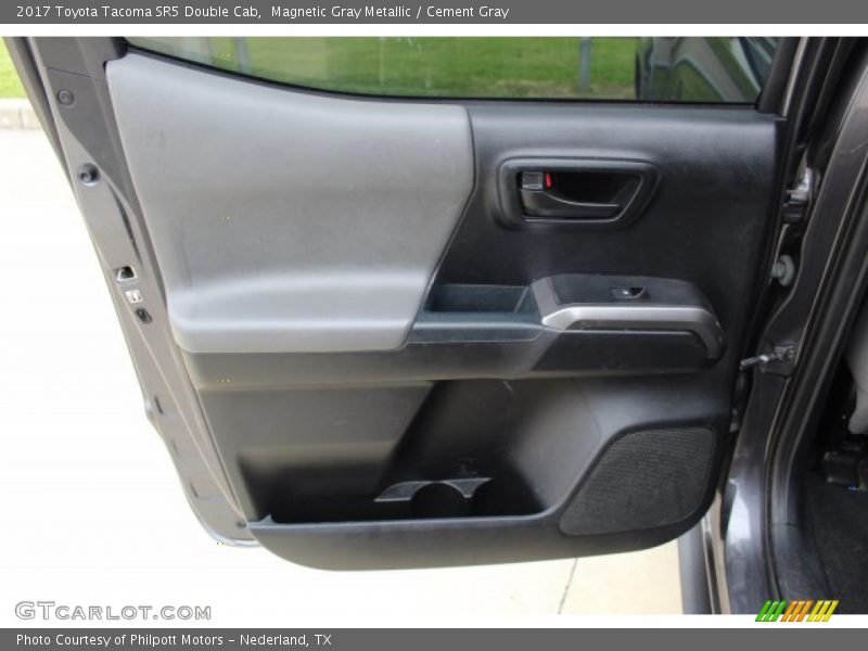 Magnetic Gray Metallic / Cement Gray 2017 Toyota Tacoma SR5 Double Cab