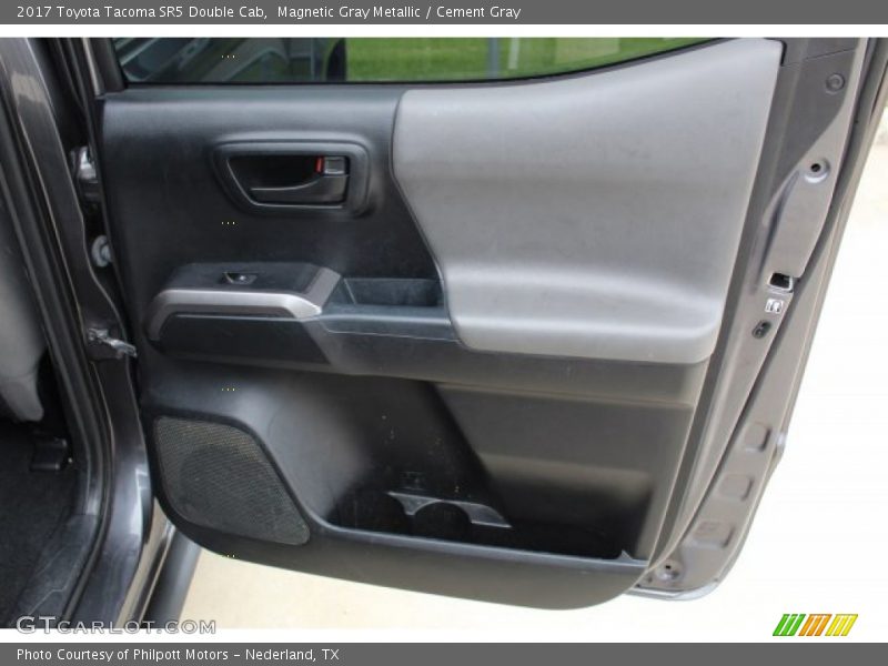 Magnetic Gray Metallic / Cement Gray 2017 Toyota Tacoma SR5 Double Cab