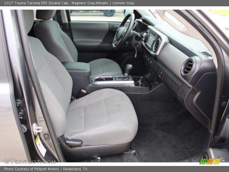 Magnetic Gray Metallic / Cement Gray 2017 Toyota Tacoma SR5 Double Cab