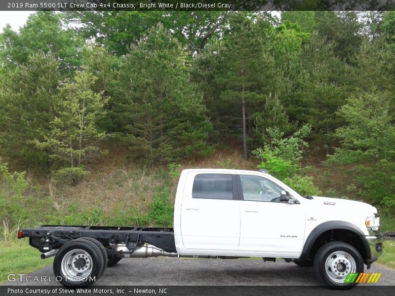 Bright White / Black/Diesel Gray 2019 Ram 5500 SLT Crew Cab 4x4 Chassis