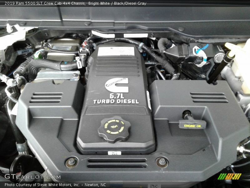  2019 5500 SLT Crew Cab 4x4 Chassis Engine - 6.7 L6.7 Liter OHV 24-Valve Cummins Turbo-Diesel Inline 6 Cylinder