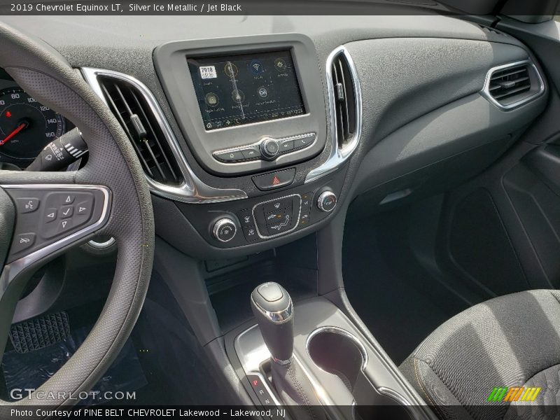 Silver Ice Metallic / Jet Black 2019 Chevrolet Equinox LT