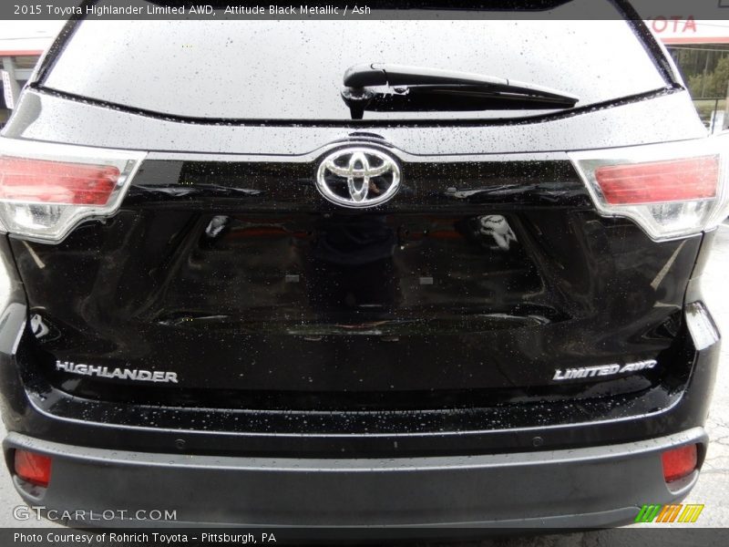 Attitude Black Metallic / Ash 2015 Toyota Highlander Limited AWD