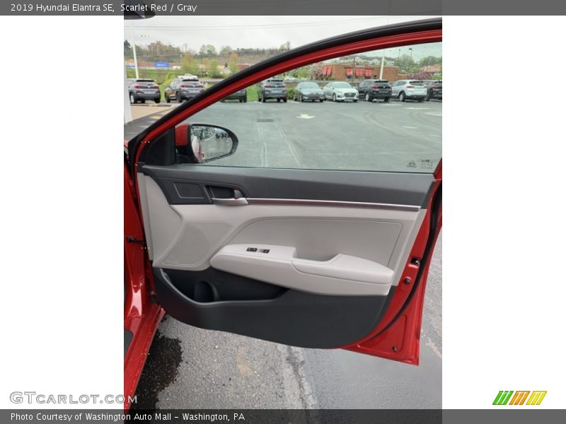 Scarlet Red / Gray 2019 Hyundai Elantra SE