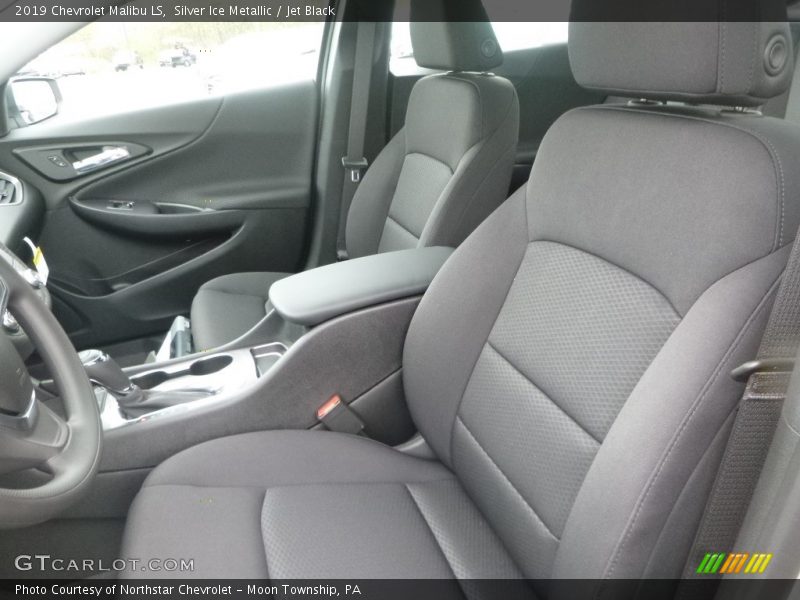 Silver Ice Metallic / Jet Black 2019 Chevrolet Malibu LS