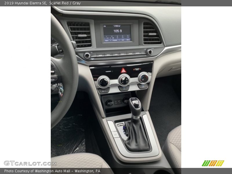 Scarlet Red / Gray 2019 Hyundai Elantra SE