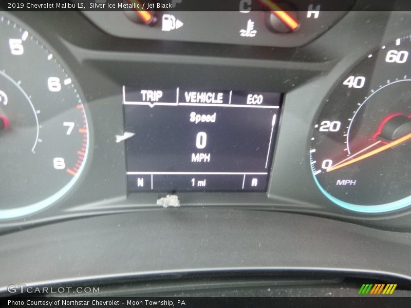 Silver Ice Metallic / Jet Black 2019 Chevrolet Malibu LS