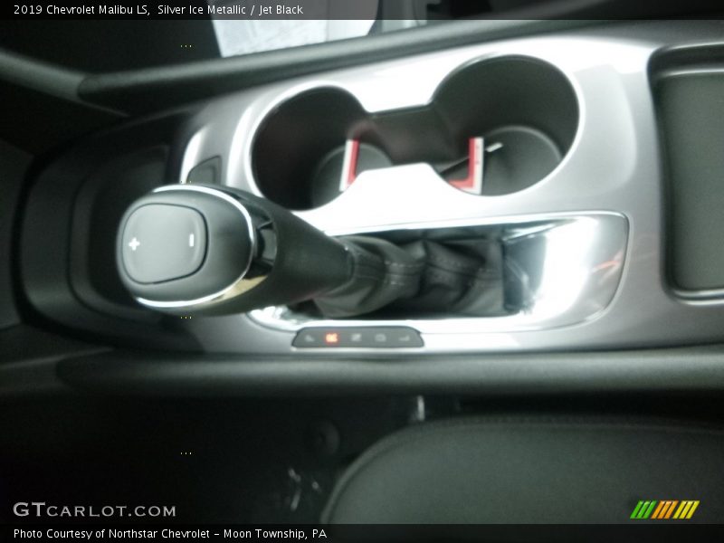 Silver Ice Metallic / Jet Black 2019 Chevrolet Malibu LS