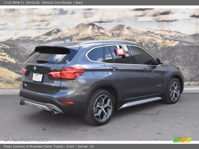 Mineral Grey Metallic / Black 2016 BMW X1 xDrive28i