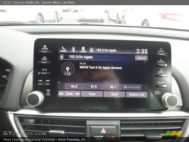 Summit White / Jet Black 2019 Chevrolet Malibu RS