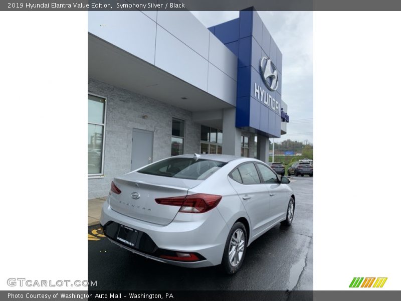 Symphony Silver / Black 2019 Hyundai Elantra Value Edition