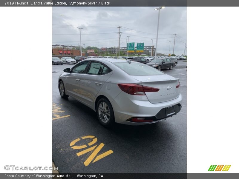 Symphony Silver / Black 2019 Hyundai Elantra Value Edition
