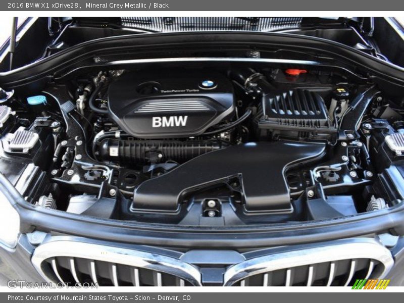 Mineral Grey Metallic / Black 2016 BMW X1 xDrive28i