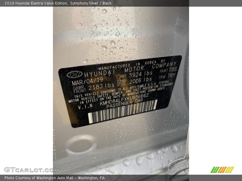 Symphony Silver / Black 2019 Hyundai Elantra Value Edition
