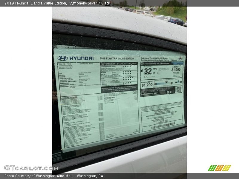 Symphony Silver / Black 2019 Hyundai Elantra Value Edition