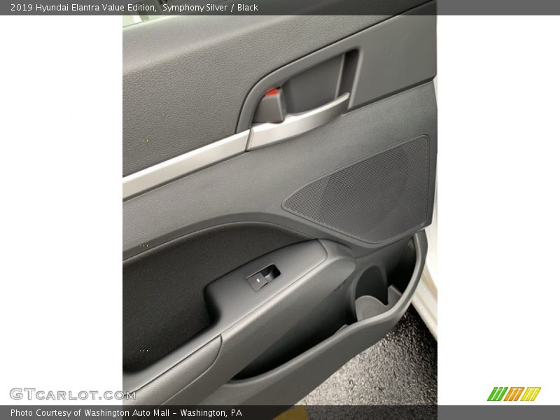 Symphony Silver / Black 2019 Hyundai Elantra Value Edition