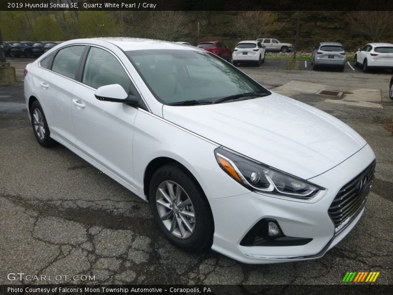 Quartz White Pearl / Gray 2019 Hyundai Sonata SE