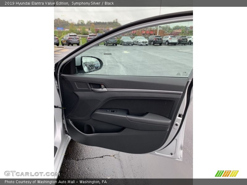 Symphony Silver / Black 2019 Hyundai Elantra Value Edition