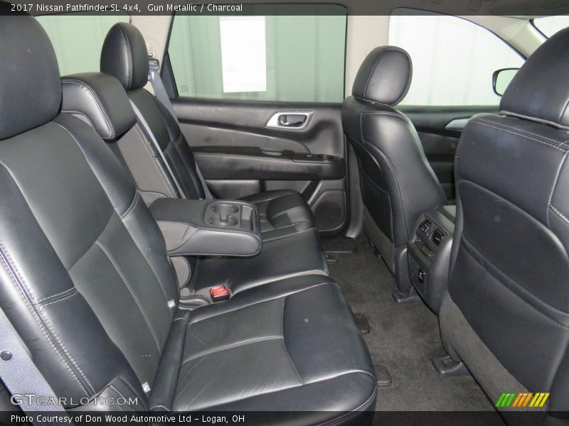 Gun Metallic / Charcoal 2017 Nissan Pathfinder SL 4x4