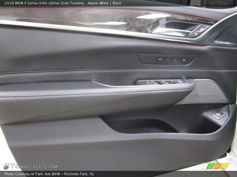 Alpine White / Black 2018 BMW 6 Series 640i xDrive Gran Turismo