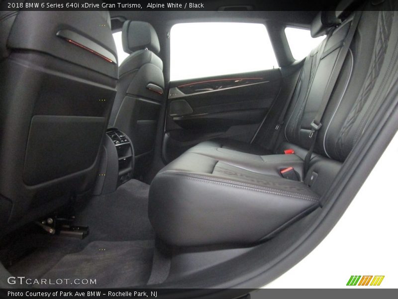 Alpine White / Black 2018 BMW 6 Series 640i xDrive Gran Turismo
