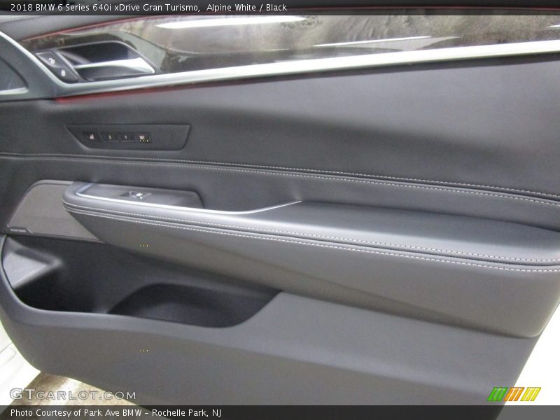 Alpine White / Black 2018 BMW 6 Series 640i xDrive Gran Turismo