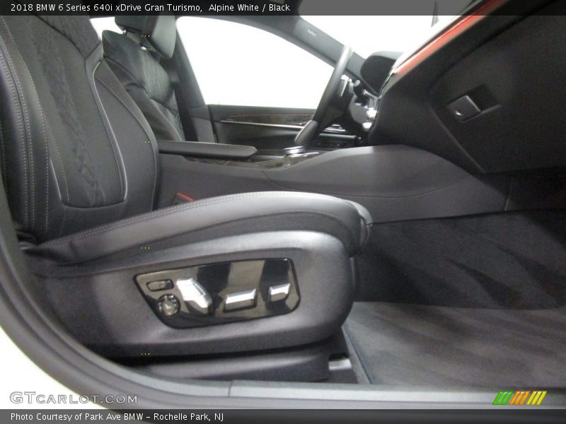 Alpine White / Black 2018 BMW 6 Series 640i xDrive Gran Turismo