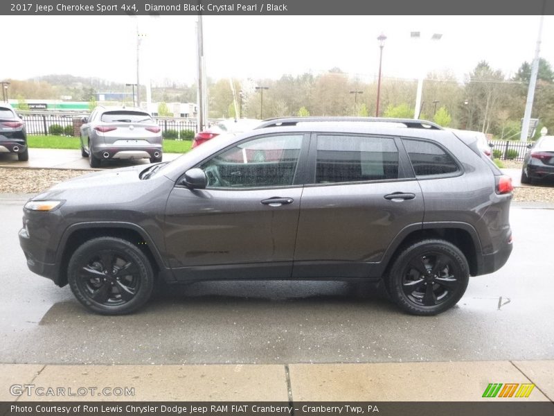 Diamond Black Crystal Pearl / Black 2017 Jeep Cherokee Sport 4x4