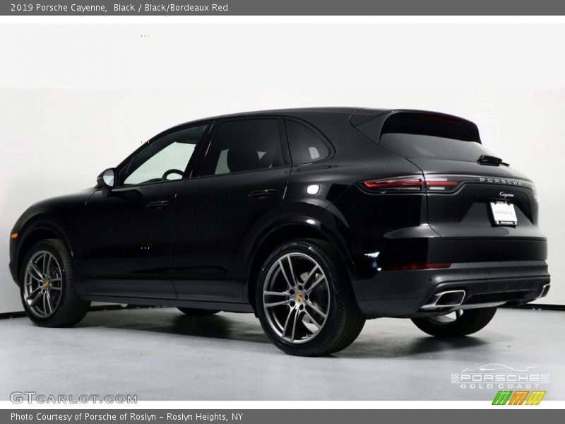 Black / Black/Bordeaux Red 2019 Porsche Cayenne