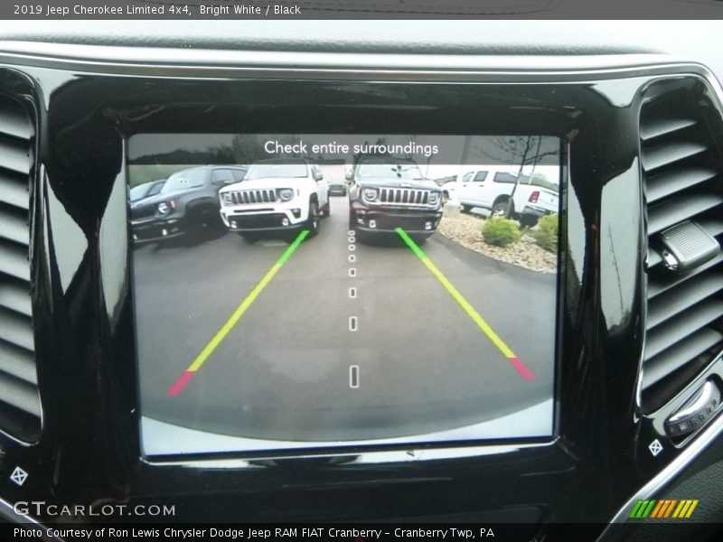 Bright White / Black 2019 Jeep Cherokee Limited 4x4
