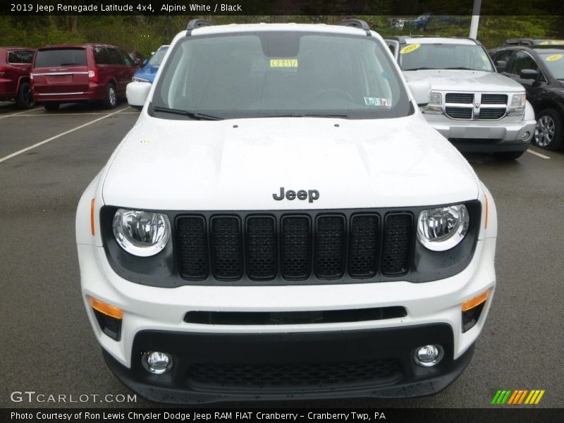 Alpine White / Black 2019 Jeep Renegade Latitude 4x4