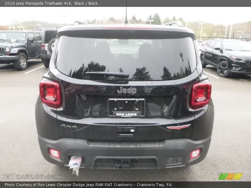 Black / Black 2019 Jeep Renegade Trailhawk 4x4