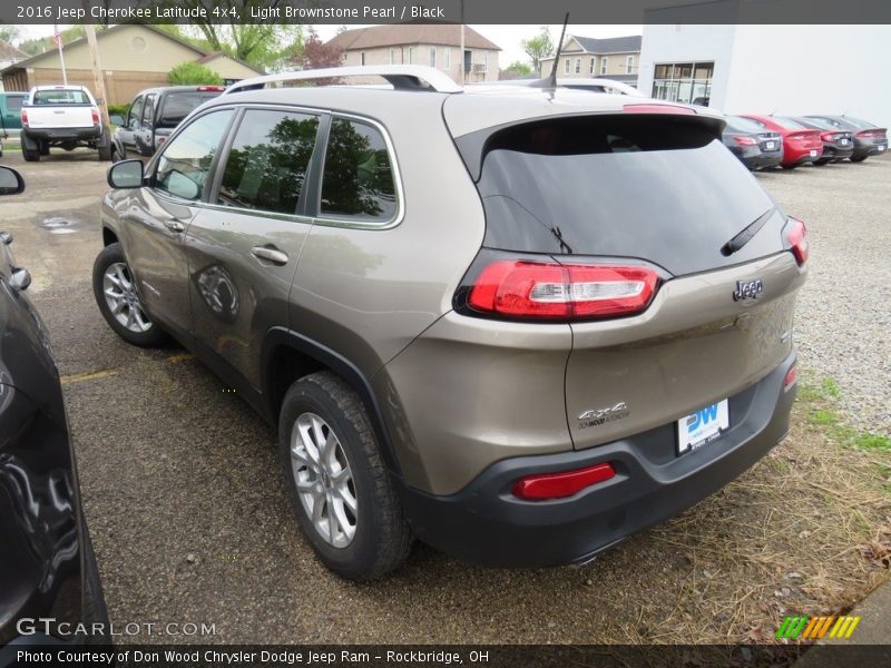 Light Brownstone Pearl / Black 2016 Jeep Cherokee Latitude 4x4