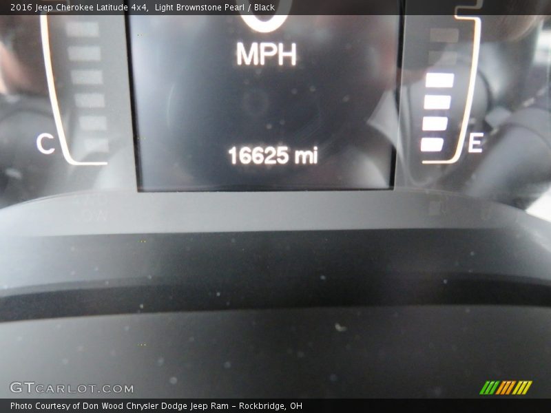 Light Brownstone Pearl / Black 2016 Jeep Cherokee Latitude 4x4