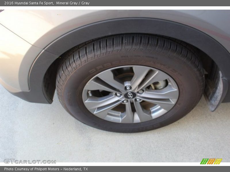 Mineral Gray / Gray 2016 Hyundai Santa Fe Sport