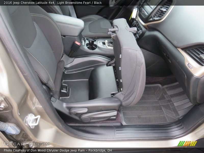 Light Brownstone Pearl / Black 2016 Jeep Cherokee Latitude 4x4