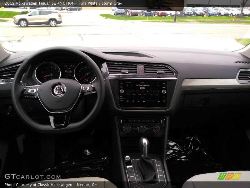 Pure White / Storm Gray 2019 Volkswagen Tiguan SE 4MOTION