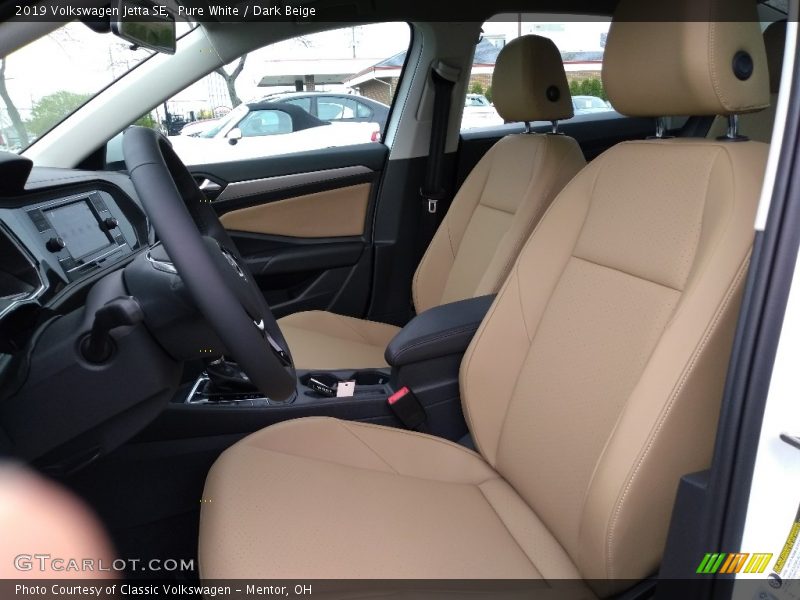 Pure White / Dark Beige 2019 Volkswagen Jetta SE