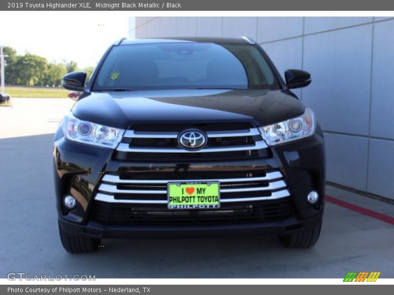 Midnight Black Metallic / Black 2019 Toyota Highlander XLE