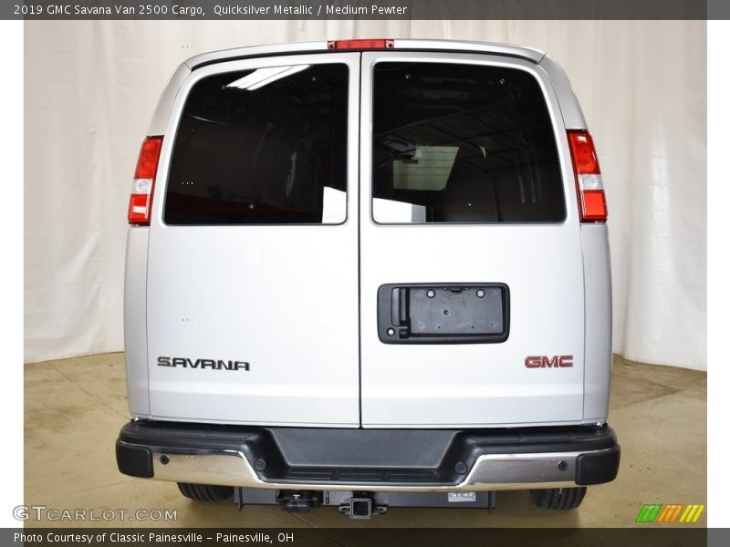 Quicksilver Metallic / Medium Pewter 2019 GMC Savana Van 2500 Cargo