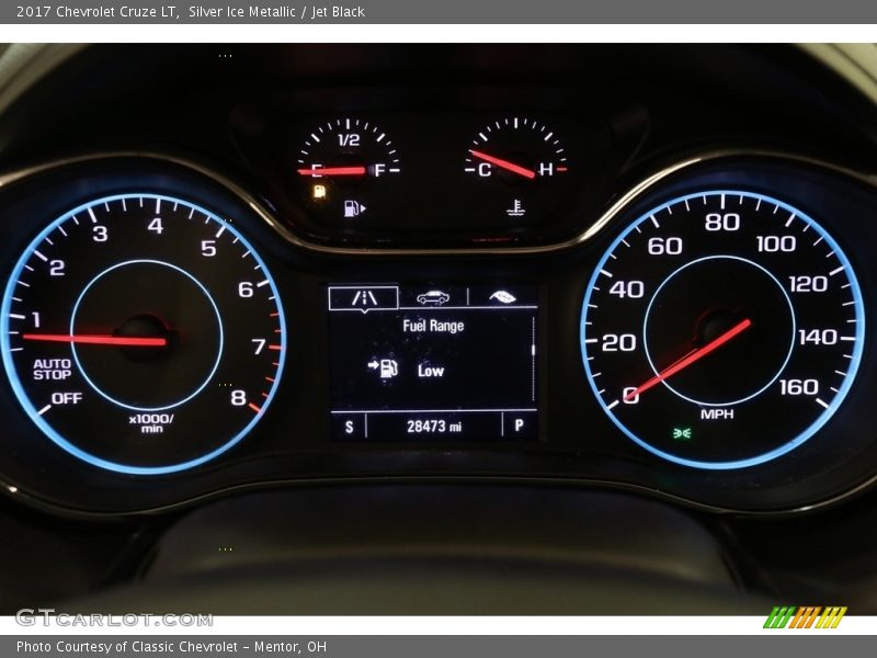 Silver Ice Metallic / Jet Black 2017 Chevrolet Cruze LT