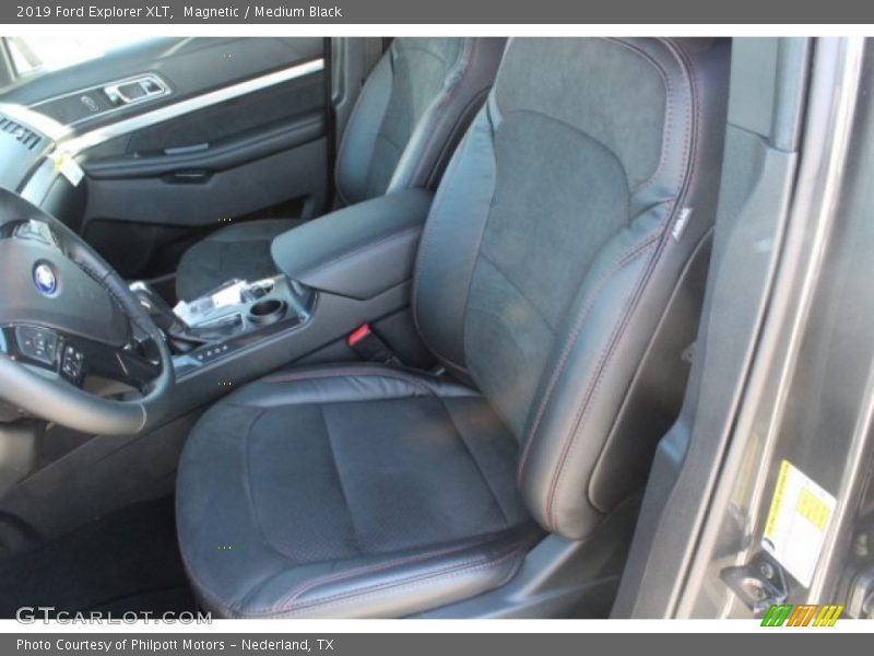 Magnetic / Medium Black 2019 Ford Explorer XLT